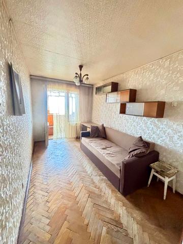 Мілютенка вул., 11
