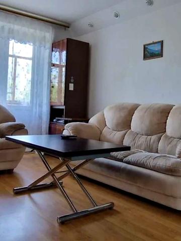 майдан Незалежності пл., 1А