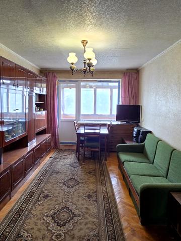 Миру вул., 100