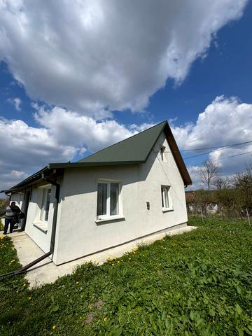Центральна, 98