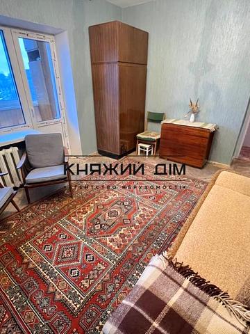 Докучаєвська вул., 16