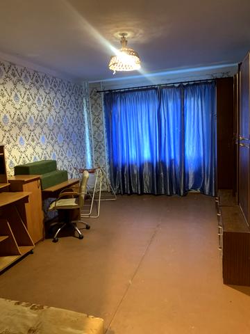 Героїв Крут вул. (Черепіна), 42