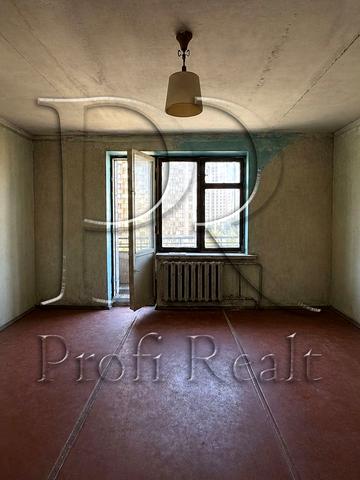 Голосіївський просп. (40-річчя Жовтня), 25