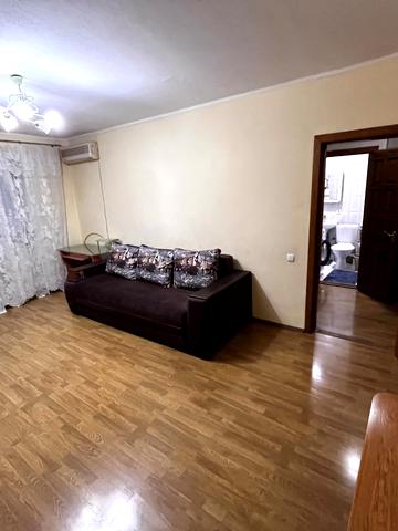Олександра Поля просп. (Кірова), 42-А
