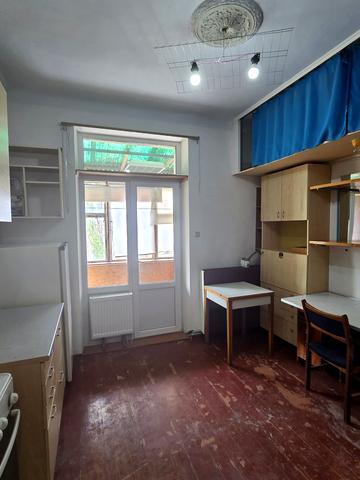 Дачна вул., 42
