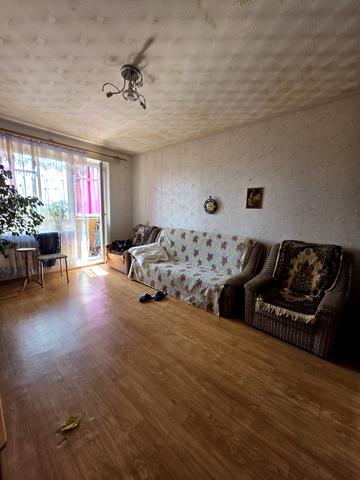 Будівельників бульв., 2