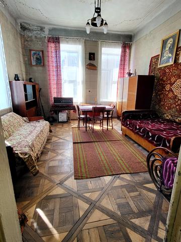 Пантелеймона Куліша вул., 4