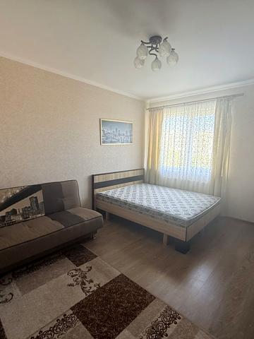 Бориса Тлехаса вул., 18