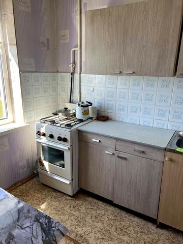 Академіка Булаховського вул., 38