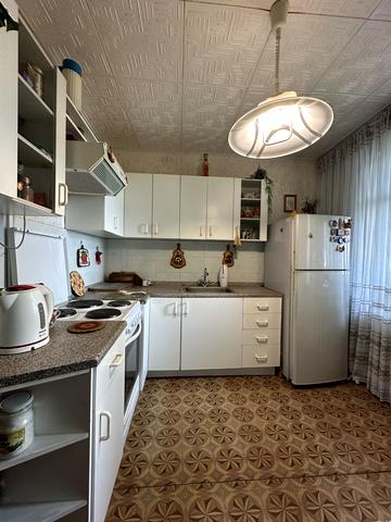 Героїв просп., 20