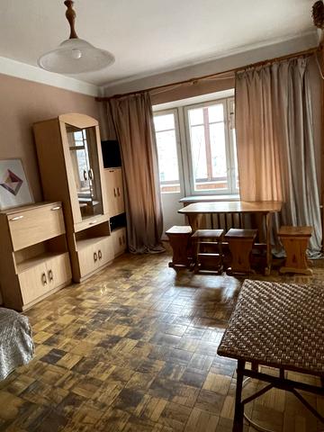 Саперне Поле вул., 28