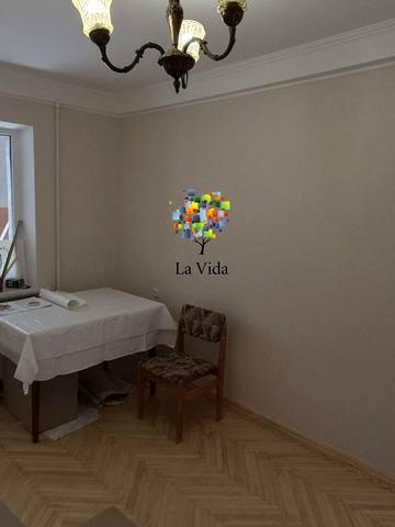 Мілютенка вул., 28-А