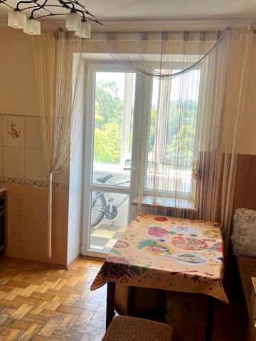 Любінська вул., 150