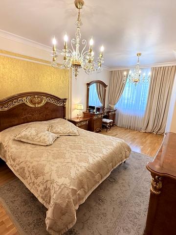 Василя Тютюнника вул. (Анрі Барбюса), 40