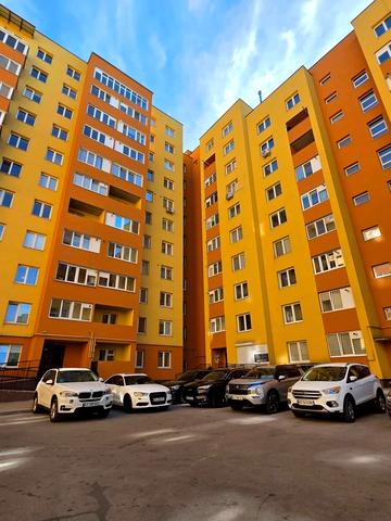 Злуки просп., 18