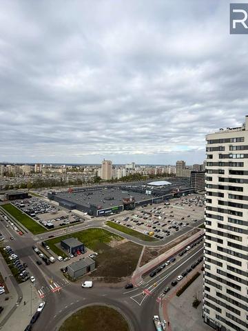 Всеволода Змієнка вул., 15/23