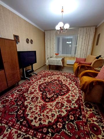 Тростянецька вул., 8-Б
