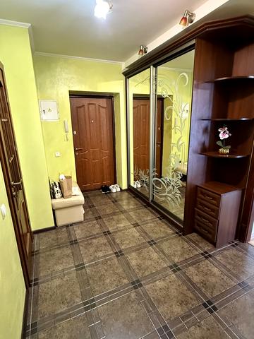 Володимира Великого вул., 12в