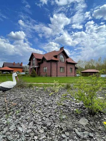 інститутська, 9