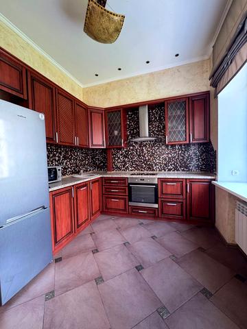 Хрещатик вул. (Kreschatic), 23