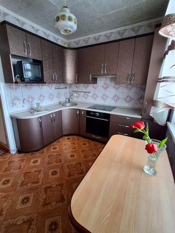 Степана Олійника вул., 5