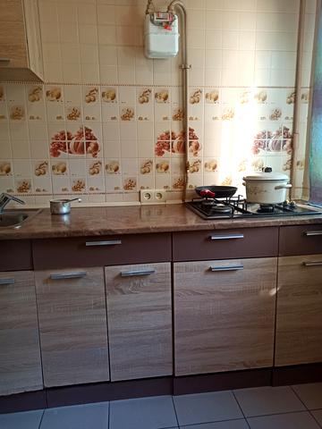 Нескорених вул., 21а