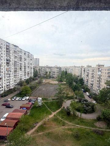 Героїв полку "Азов" вул. (Маршала Малиновського), 3