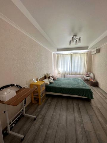Мілютенка вул., 42-А