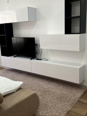 Злуки просп., 18