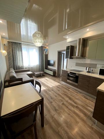 Патріарха Мстислава Скрипника вул., 40