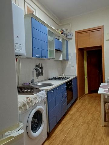Розкидайлівська вул., 6