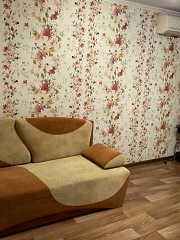 Олександра Поля просп. (Кірова), 64