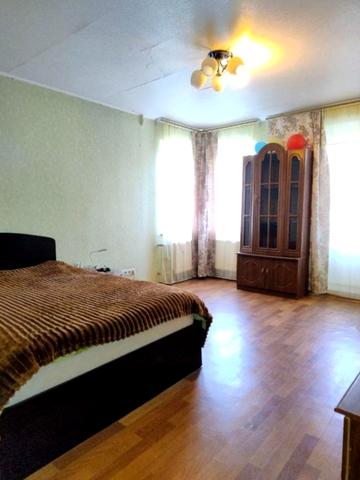 Москалівська вул. (Жовтневої Революції), 9