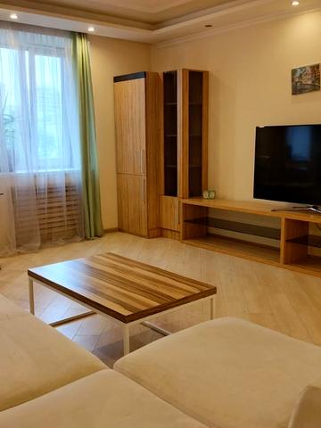 Євгена Коновальця вул. (Щорса), 15 к1