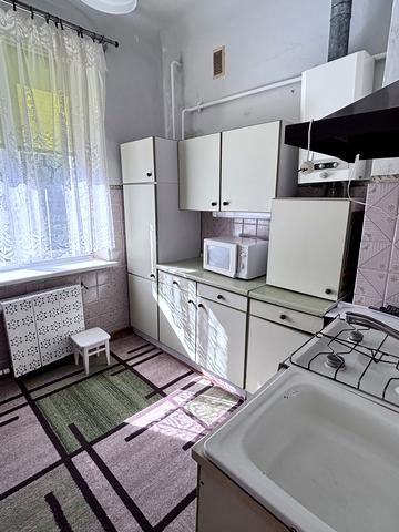 Університетський просп. (Гагаріна), 25