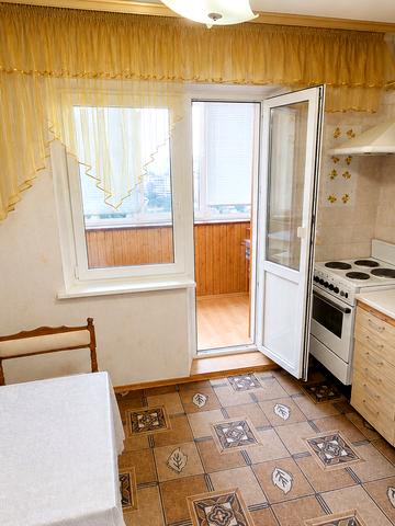 Драгоманова вул., 40-А