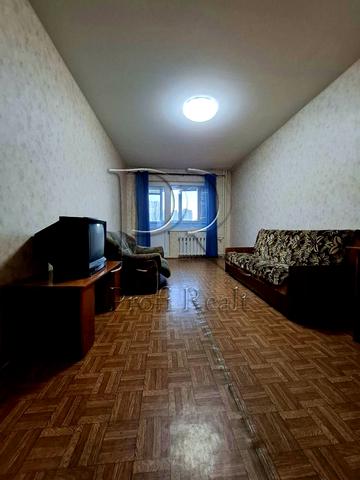 Драгоманова вул., 14