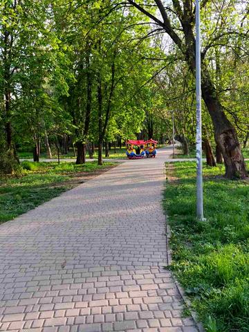 Владислава Бувалкіна вул. (Бочарова Генерала), 36