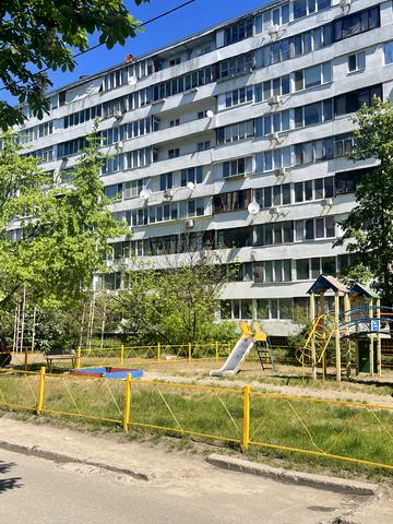 Березняківська вул., 24