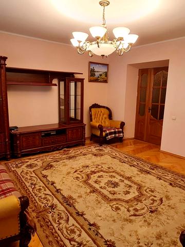 Лесі Українки бульв., 21-А
