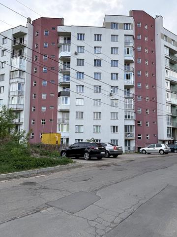 Медової Печери вул. (), 40