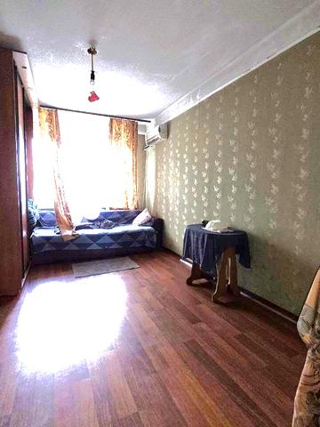 Амвросія Бучми бульв., 3