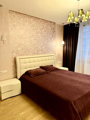 Валерія Лобановського просп., 150