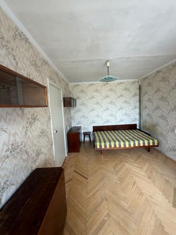 Космонавта Поповича вул. (Космонавта Волкова), 18