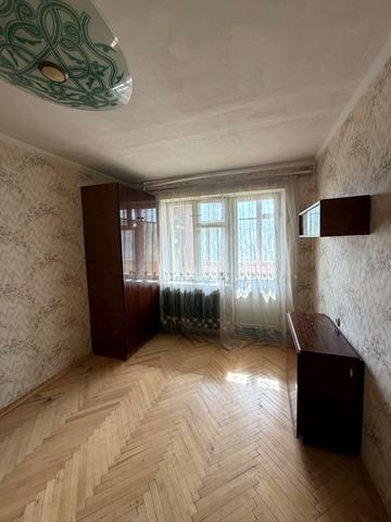 Космонавта Поповича вул. (Космонавта Волкова), 18