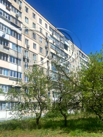 Прирічна вул., 5