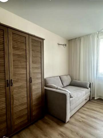Владислава Бувалкіна вул. (Бочарова Генерала), 69