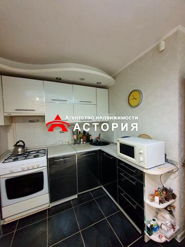 Запорізька вул., 7