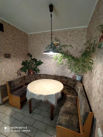 Семафорна вул., 52