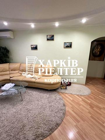 Поздовжня вул., 1а